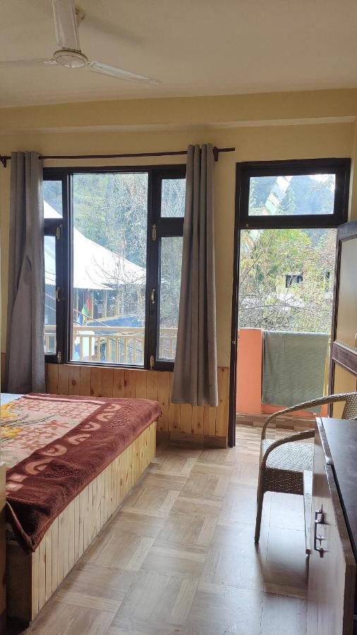 Trinity Homestay Kasol Dış mekan fotoğraf