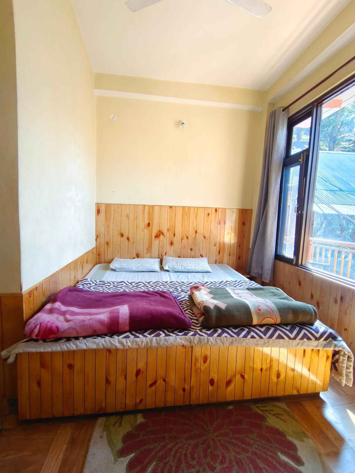 Trinity Homestay Kasol Dış mekan fotoğraf