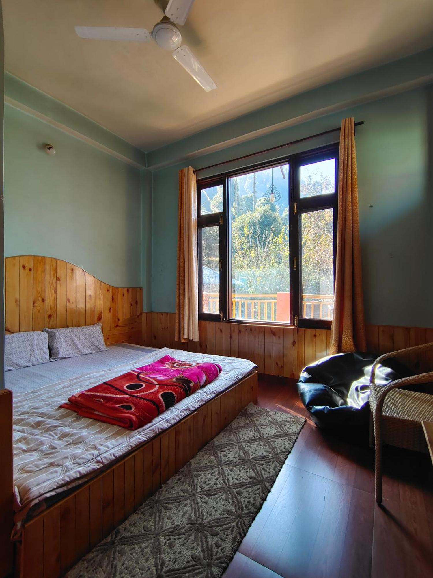 Trinity Homestay Kasol Dış mekan fotoğraf