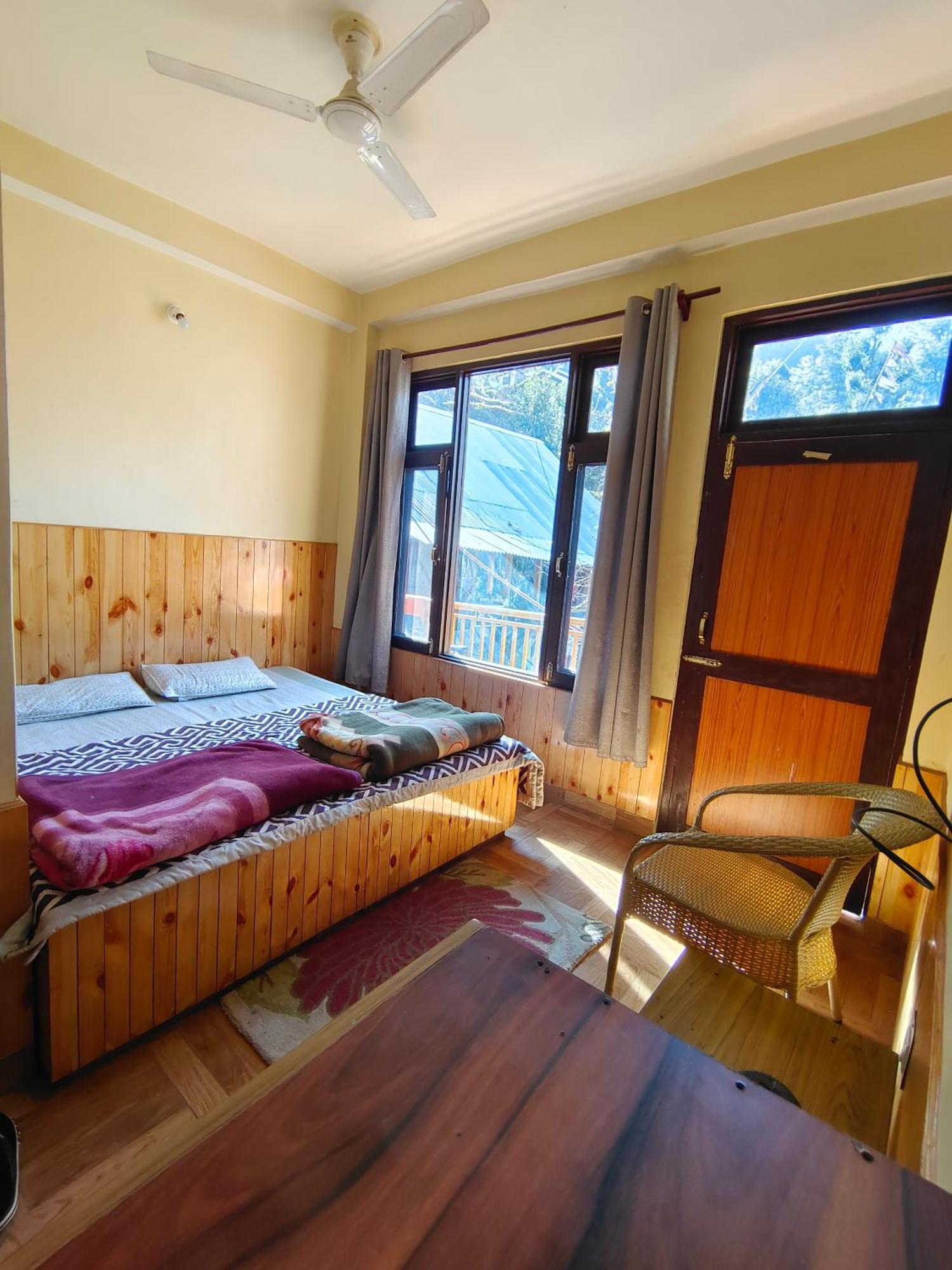 Trinity Homestay Kasol Dış mekan fotoğraf